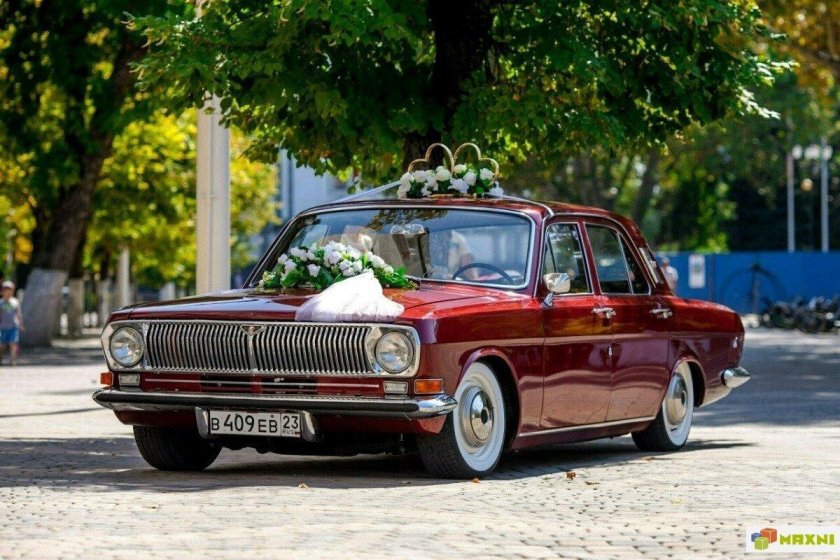 Волга ГАЗ 24 красная