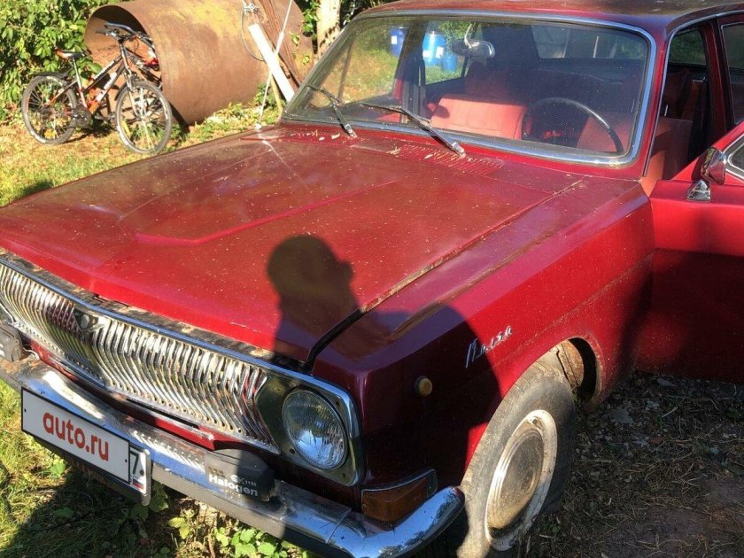 ГАЗ 24 бордовая