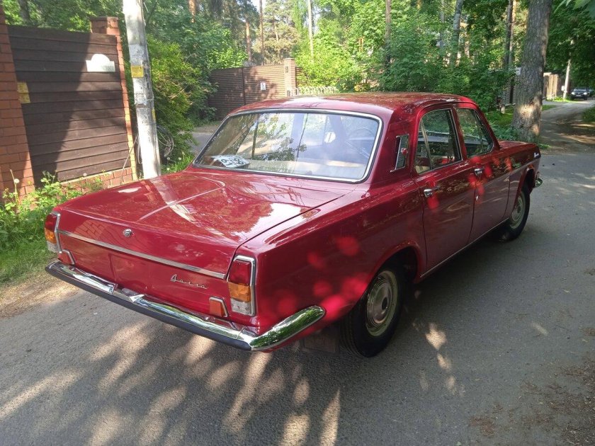 Волга газ 2410 красный металлик
