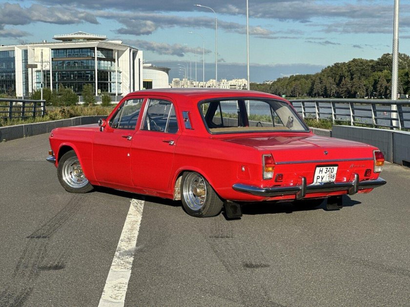 Газ 2410 волга красная