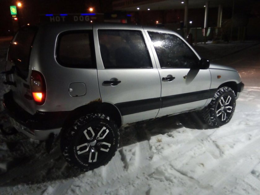 Нива шевроле на литых дисках