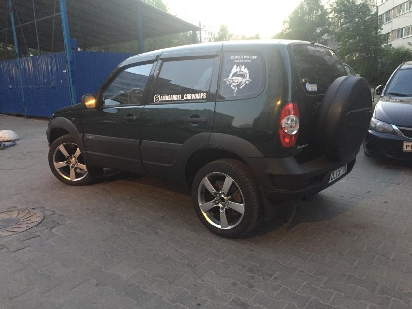 Нива шевроле r17