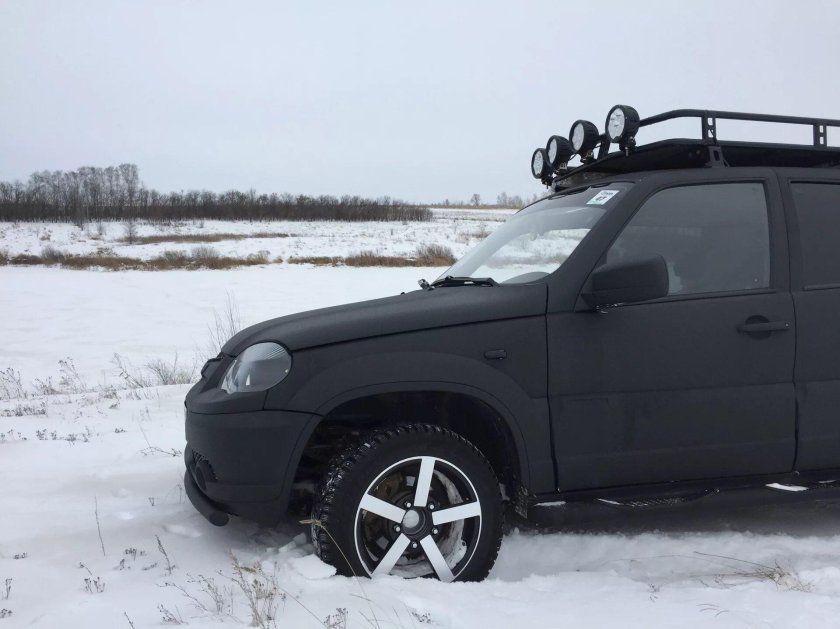 Шеви Нива r17