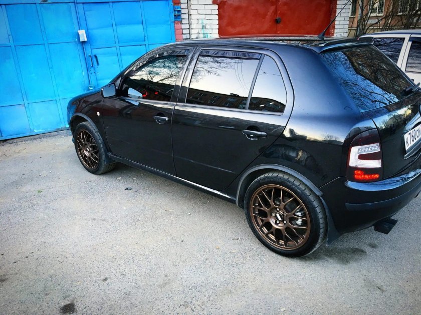Skoda Fabia 1 на дисках