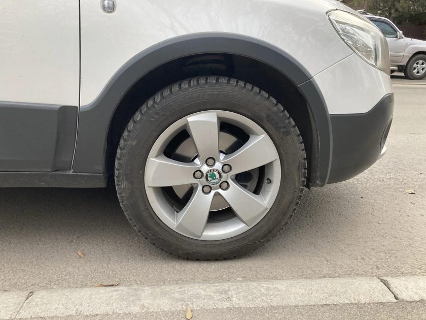 Фабия Скаут 2011 год шины