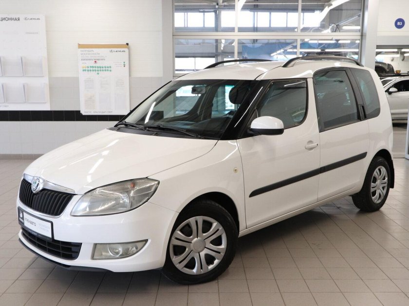 Шкода румстер 2011 белый