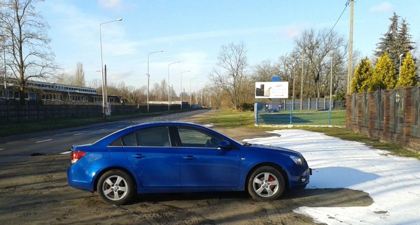 Шевроле Круз синий