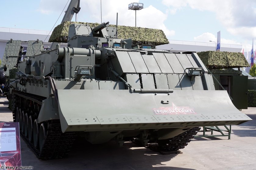 Универсальная гусеничная платформа Армата