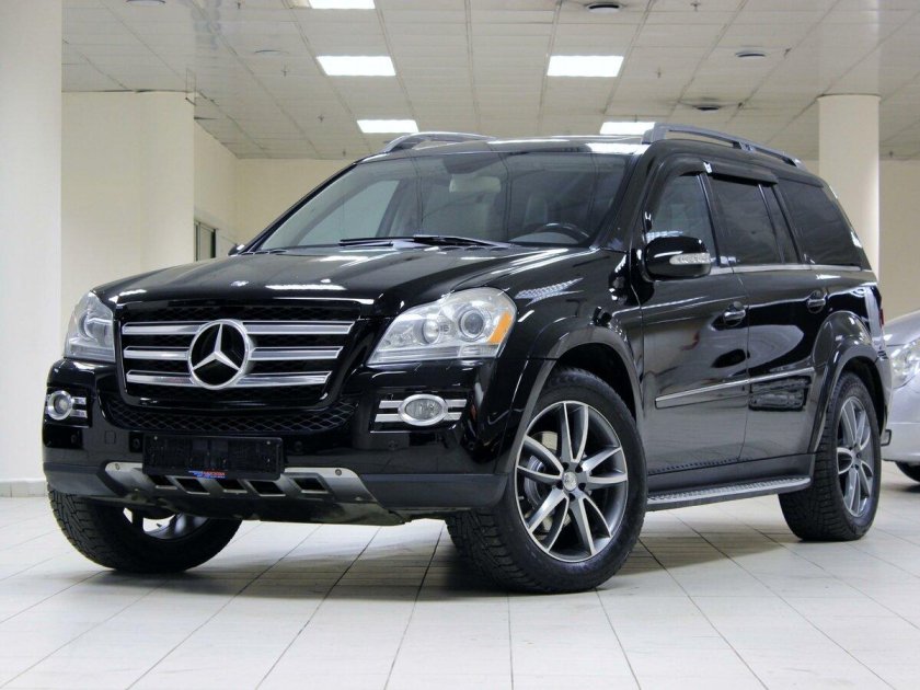 Мерседес черный джип