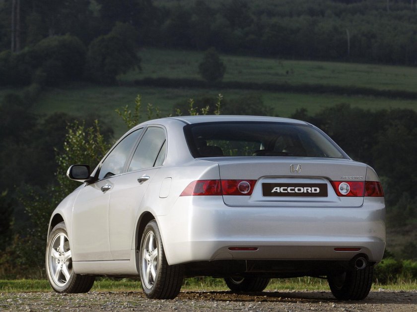 Honda Accord 7 поколение