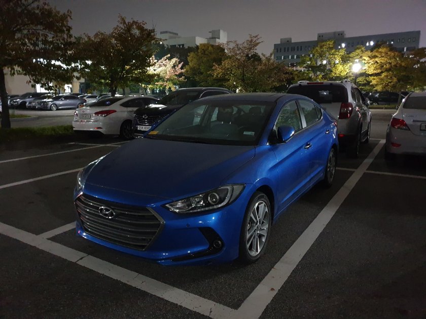 Синий Хендай Аванта 2018