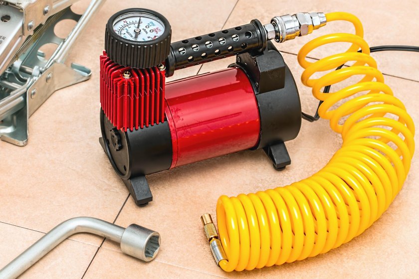 Компрессор автомобильный Air Compressor