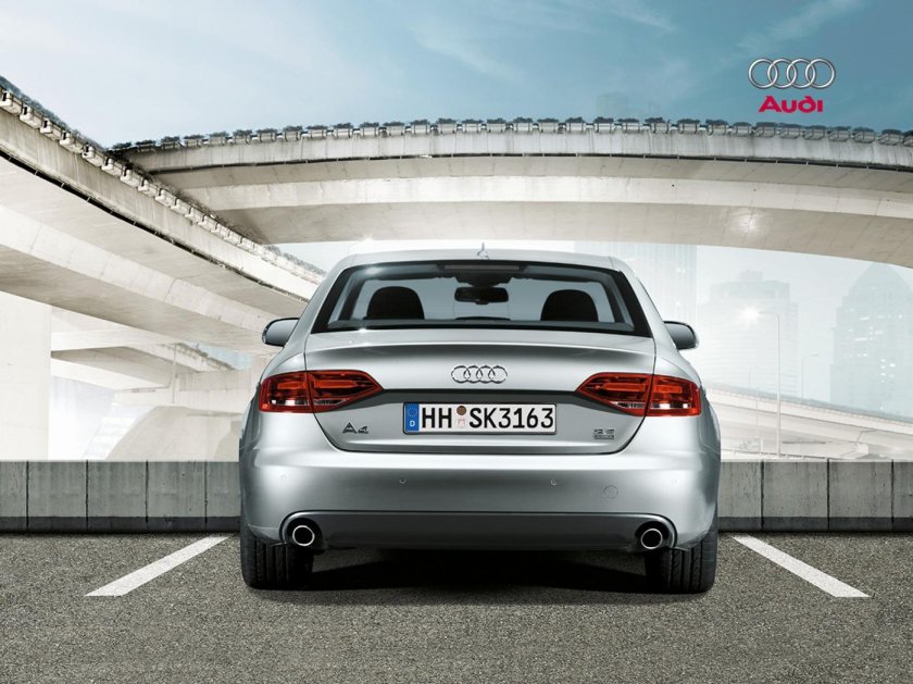 Audi a4 сзади