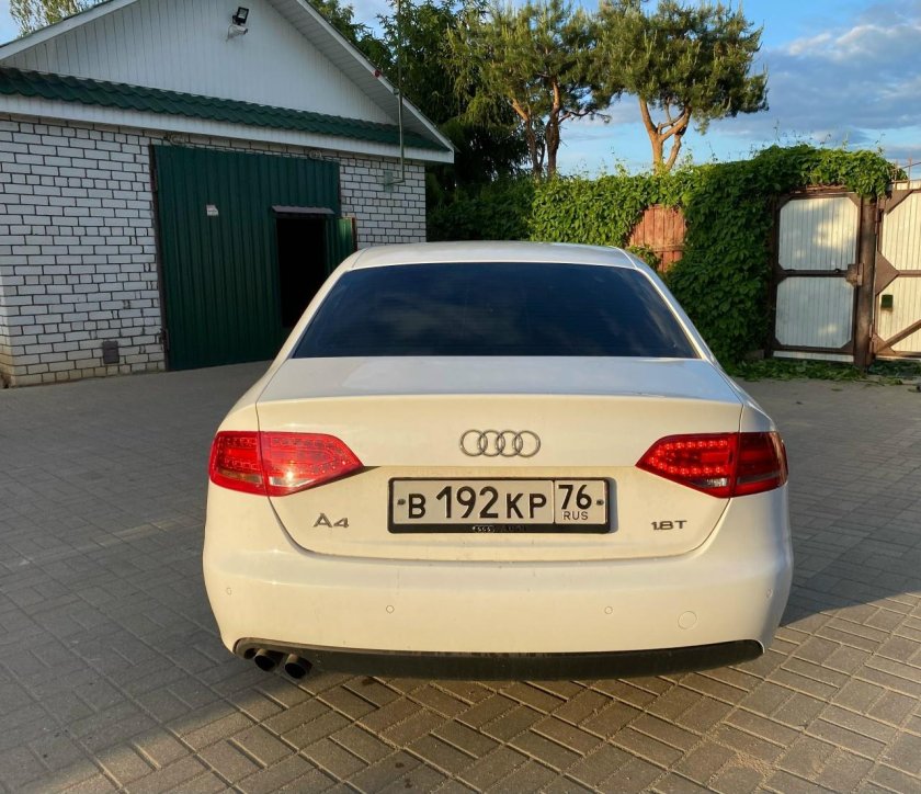 Ауди а 4 2010 год