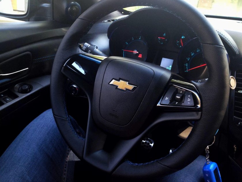 Шевроле Круз 2014 руль