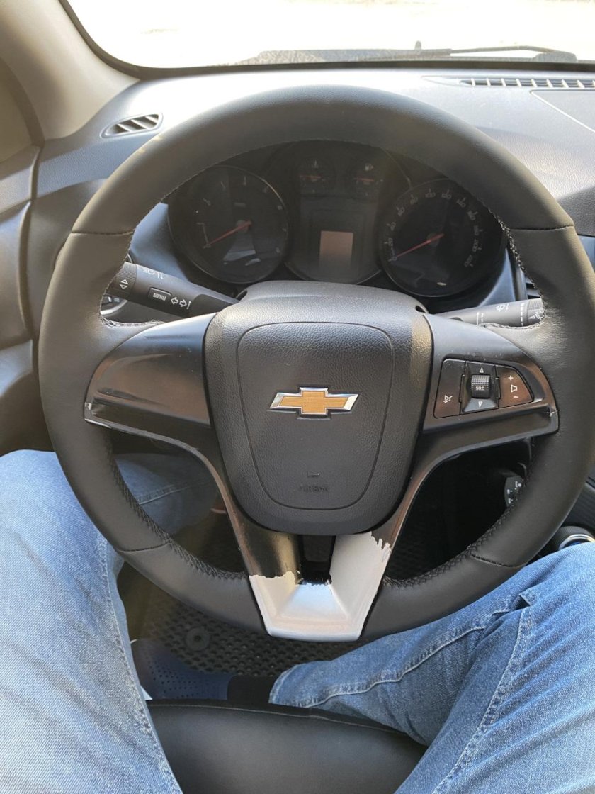 Накладка на руль Шевроле Круз