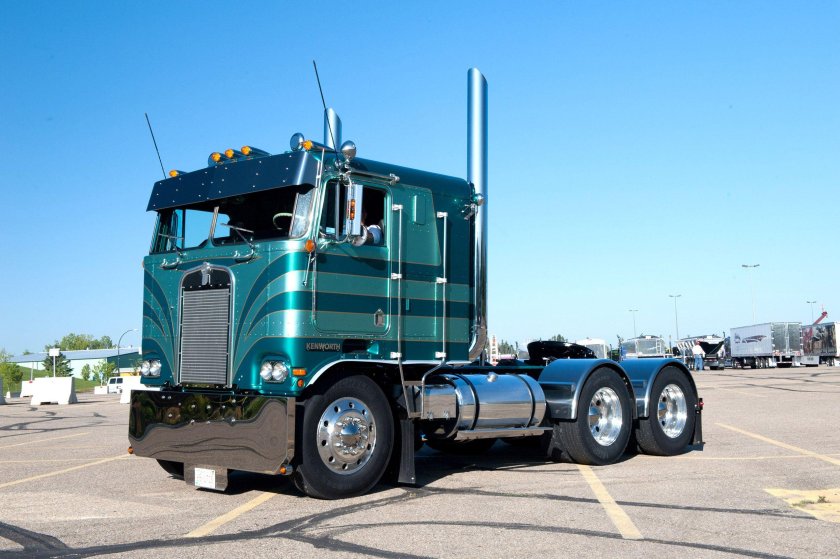 Kenworth k100