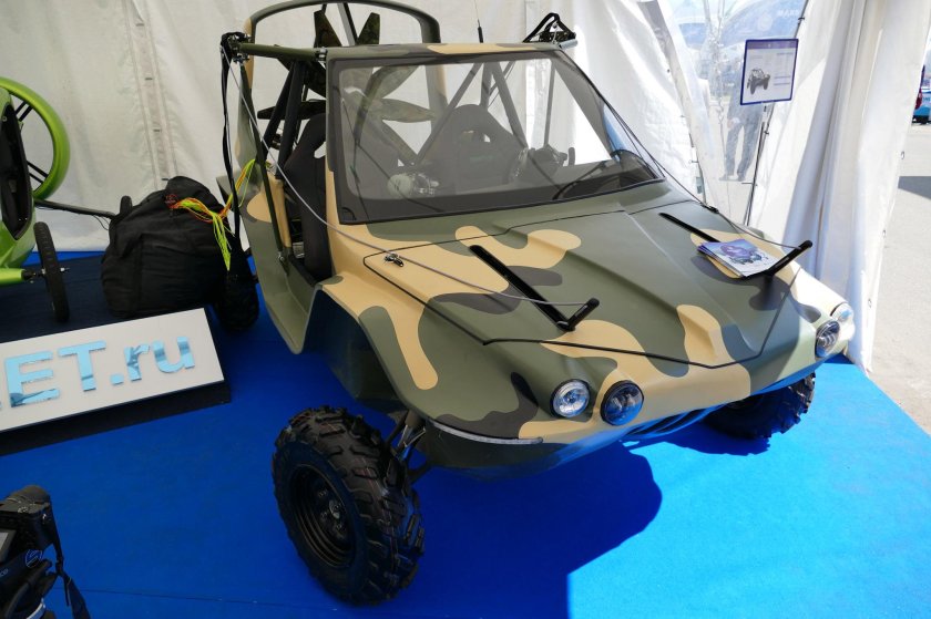 Тритон амфибия машина