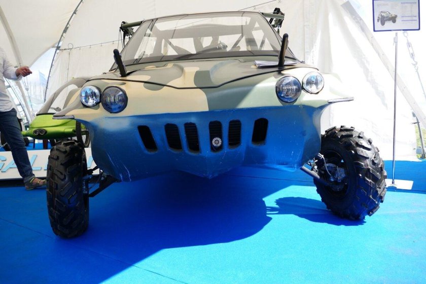 Автомобиль амфибия Тритон
