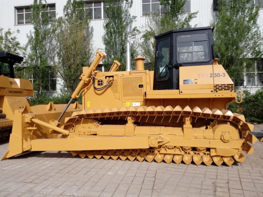 Гусеничный бульдозер