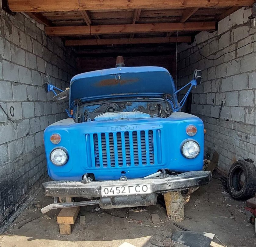 Автомобиль газ 53