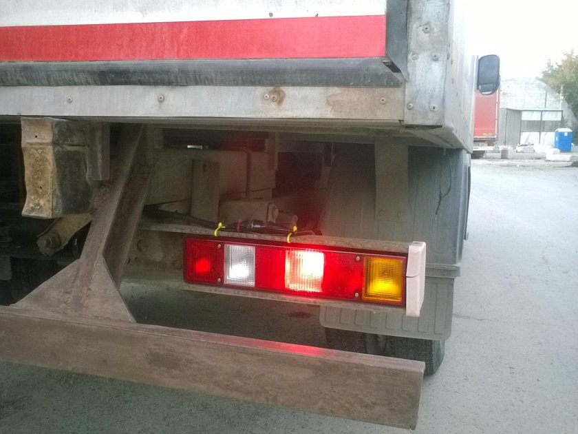 Кронштейн заднего фонаря КАМАЗ 55111