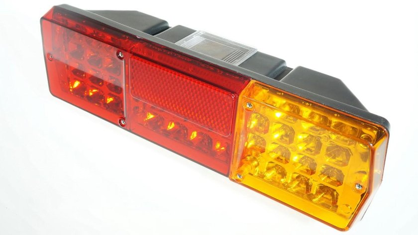 Фонарь задний КАМАЗ правый (ФП-130.3716-218)