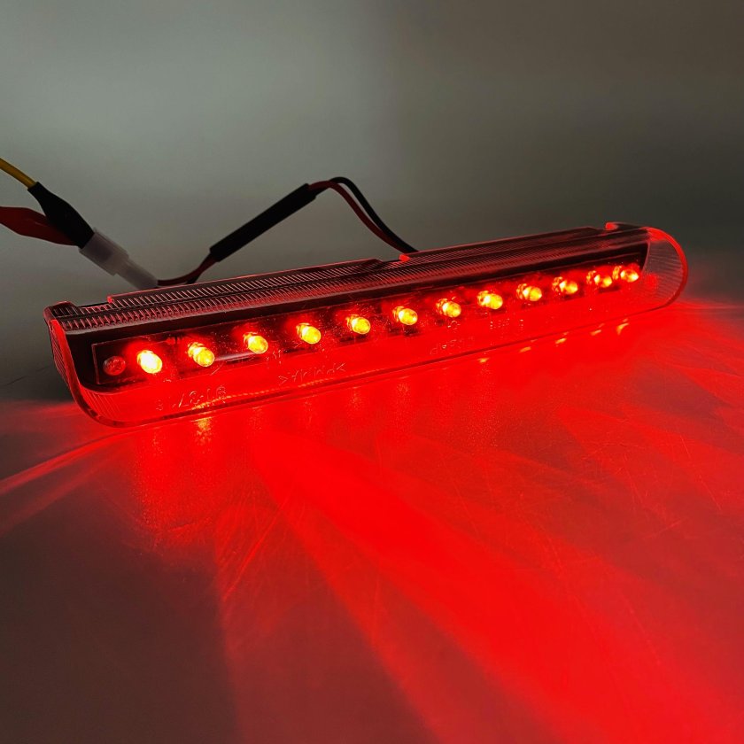 Светодиодная лента Бегущий огонь, стоп сигнал, поворотник 2м 12/24v