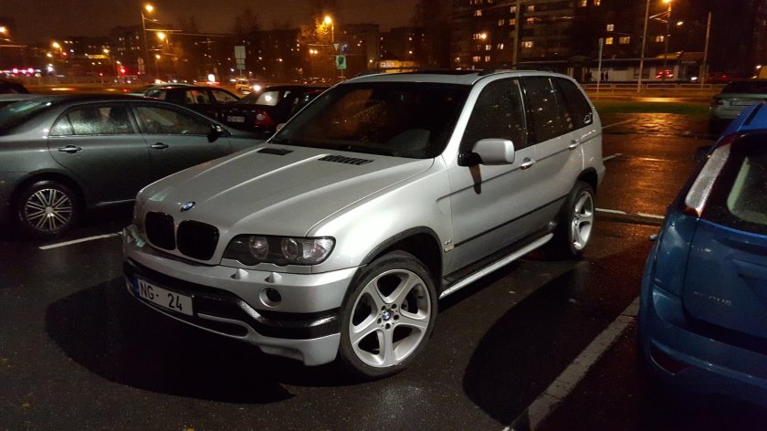 BMW x5 е53