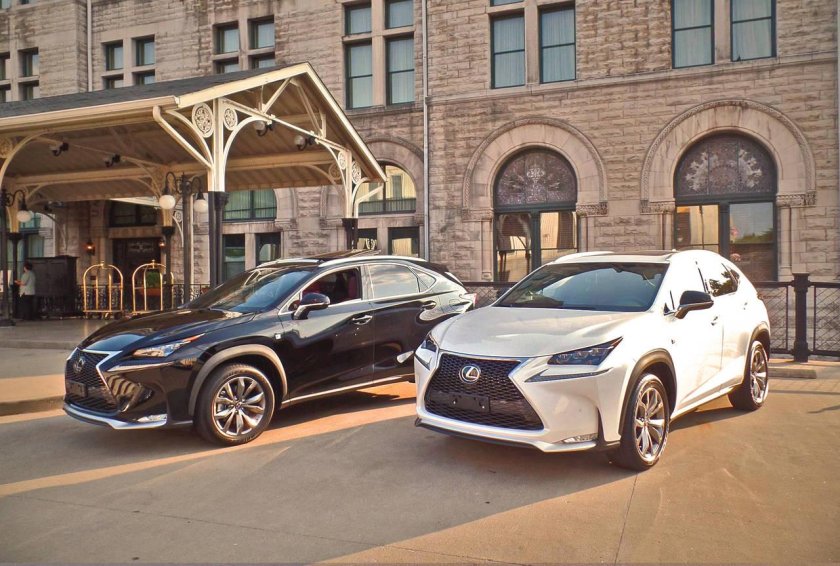 Lexus NX белый с черным