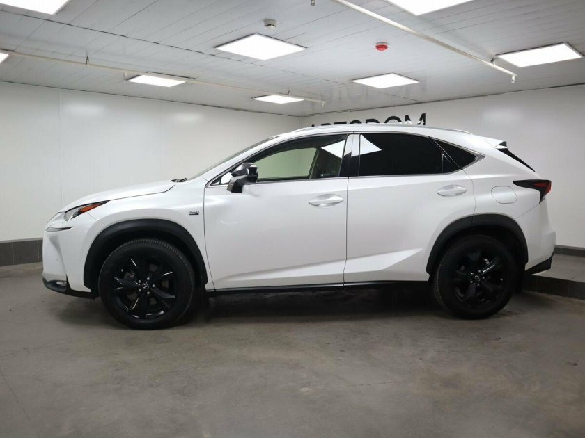 Lexus nx 200 2021