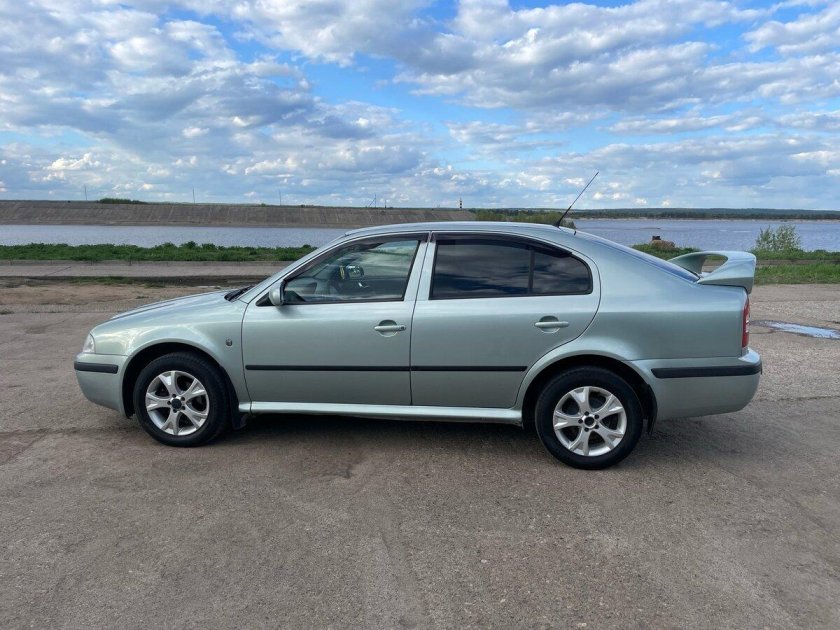 Шкода октавия тур 1.6 2008