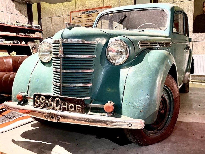 Москвич 400 401