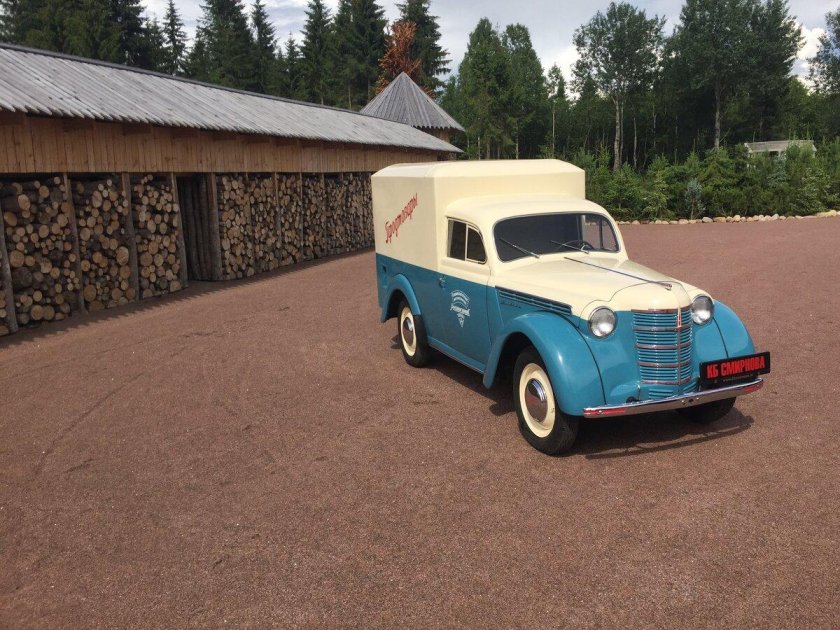 Москвич 400 фургон