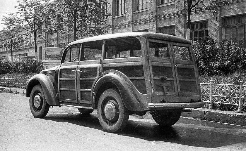 Москвич 400-422