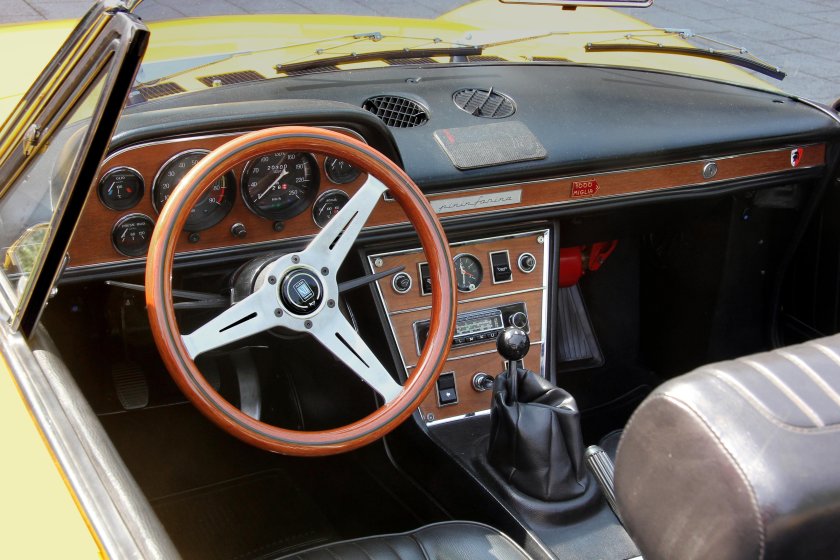 Нарди автомобиль