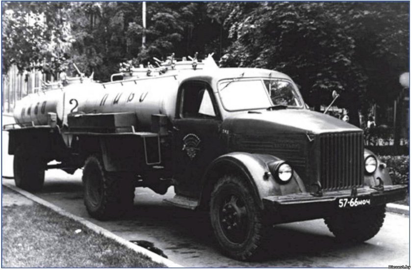 ГАЗ 51 молоковоз
