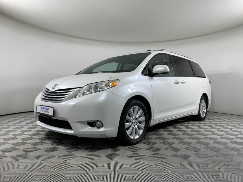 Toyota Sienna 2010