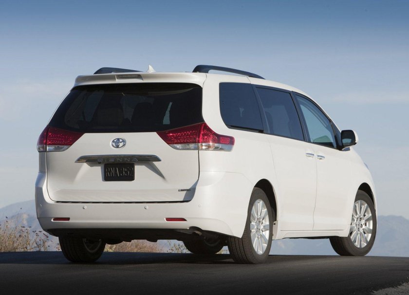 Toyota Sienna 2010