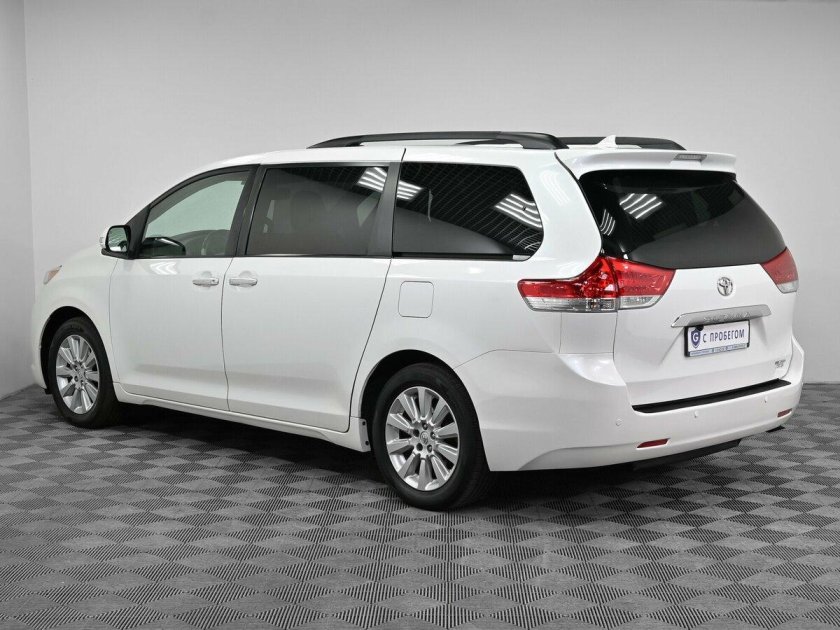 Toyota sienna 2015