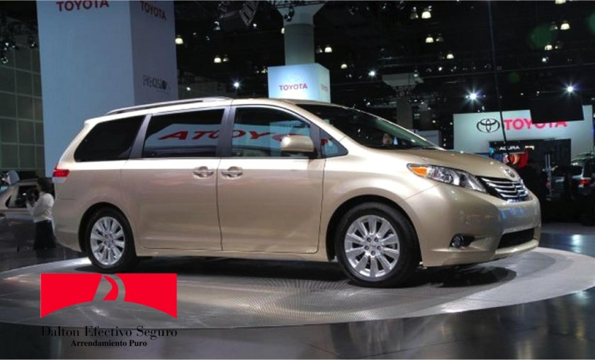 Toyota Sienna 2016