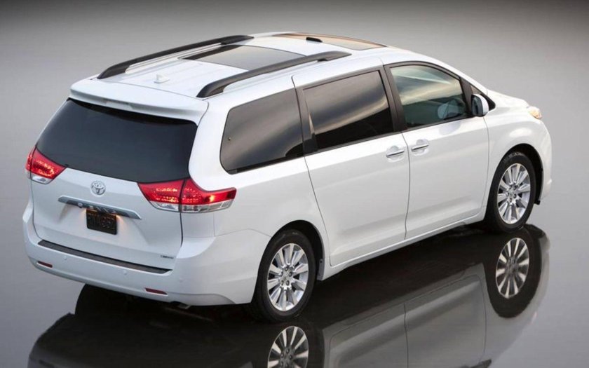 Toyota Sienna 2010
