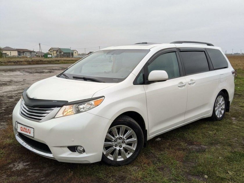 Toyota sienna 2015