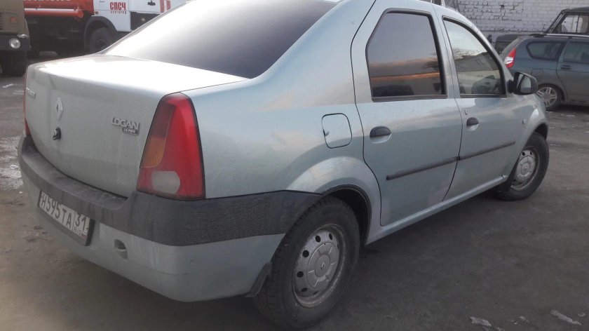 Рено Логан старый