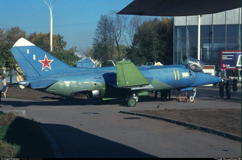 Як-38 Штурмовик самолёты Яковлева
