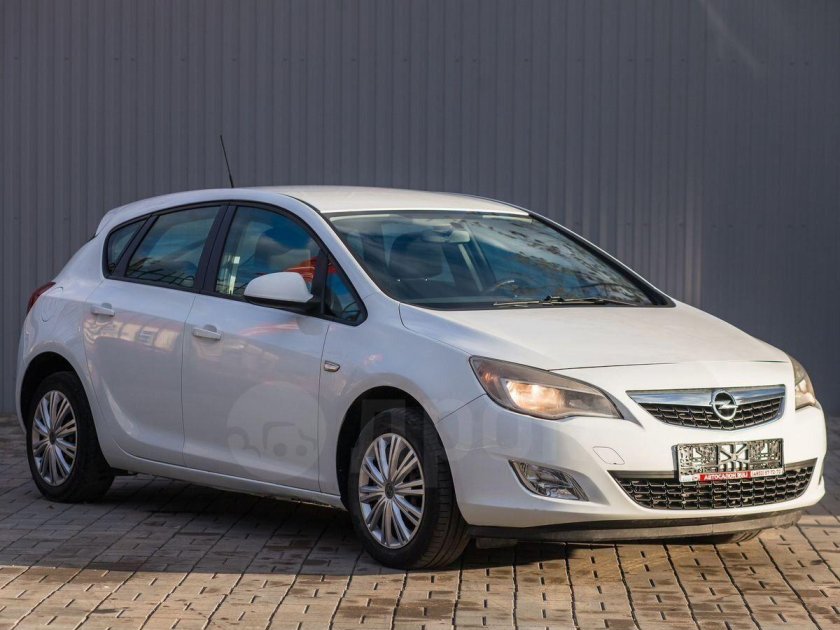 Opel astra 2011