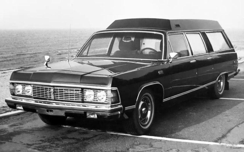 ЗИЛ-41042 черный доктор