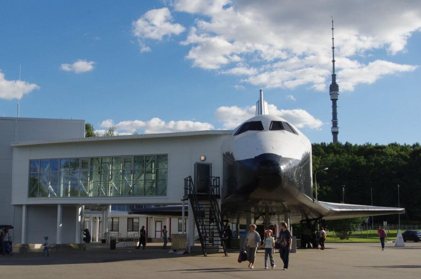 Буран космический корабль на ВДНХ