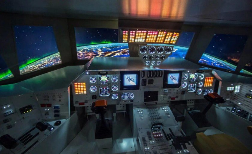 Буран космический корабль на ВДНХ