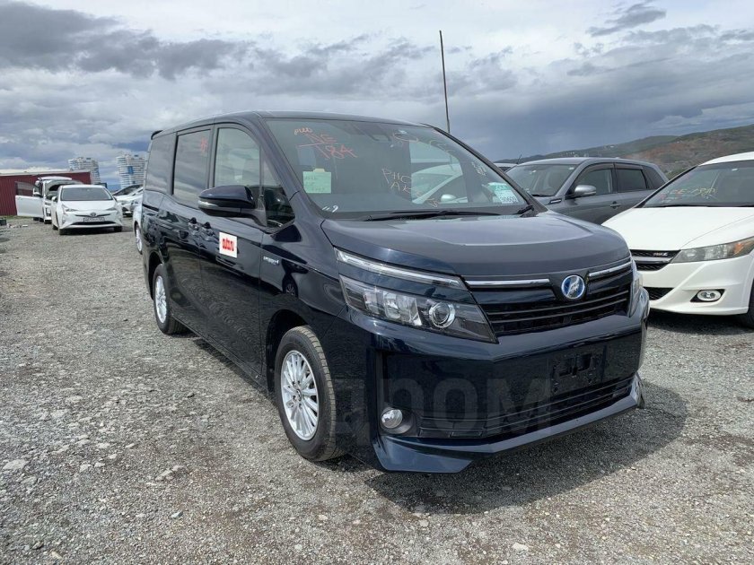 Тойота вокси гибрид